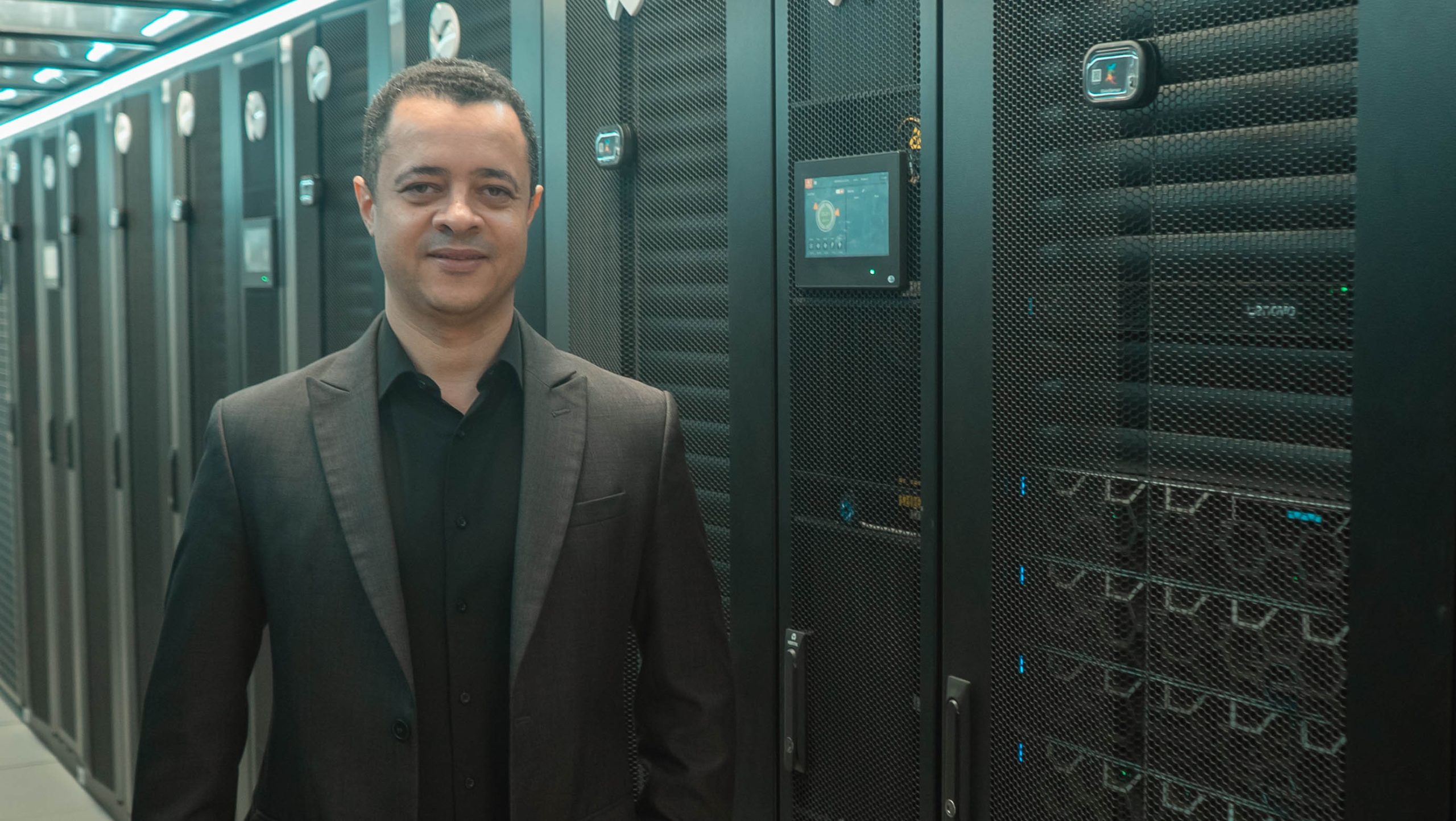 Everest | Com menor taxa de crédito empresarial do Brasil, Goiás atrai investimentos em setores como data centers, terras raras e energia Everest | Com menor taxa de crédito empresarial do Brasil, Goiás atrai investimentos em setores como data centers, terras raras e energia